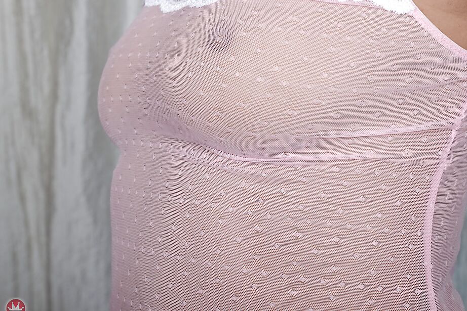16P Hot older lady Payton Leigh removing see thru undies from wide open pussy