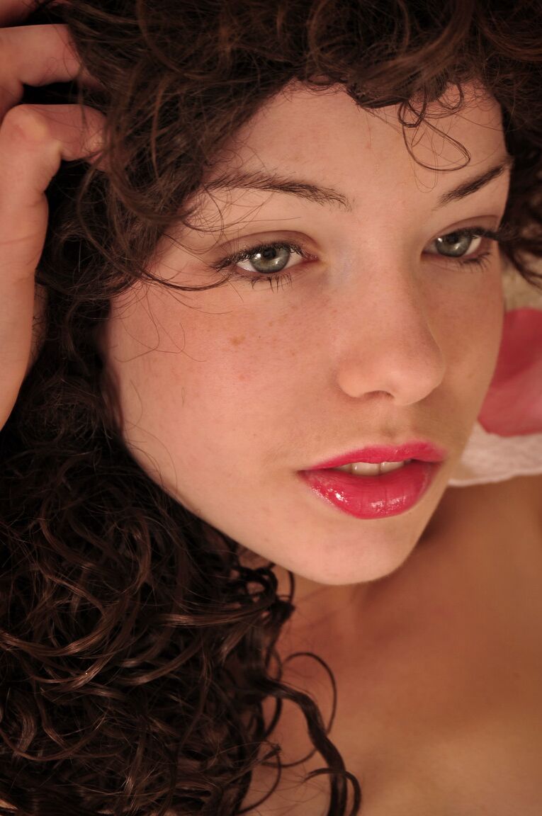 21P Belleza Erótica Emily Windsor