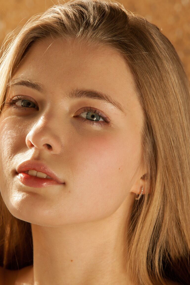 21P Blonde teen with a pretty face Sigrid gets completely naked atop her bed
