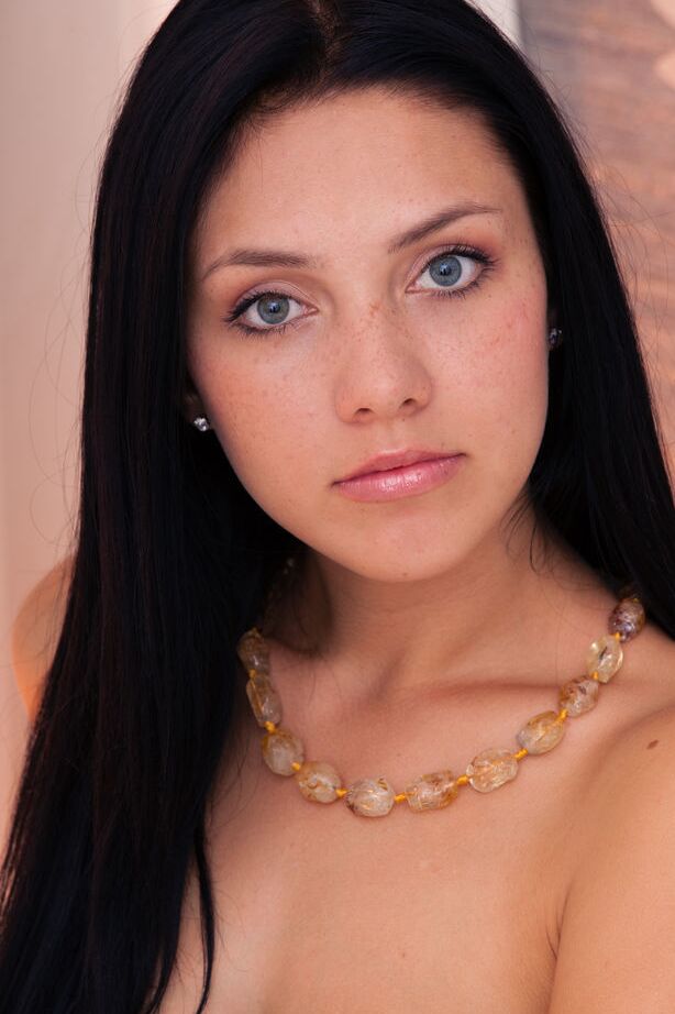 18P Dark haired teen with a pleasing face lets her bath towel loose to pose nude