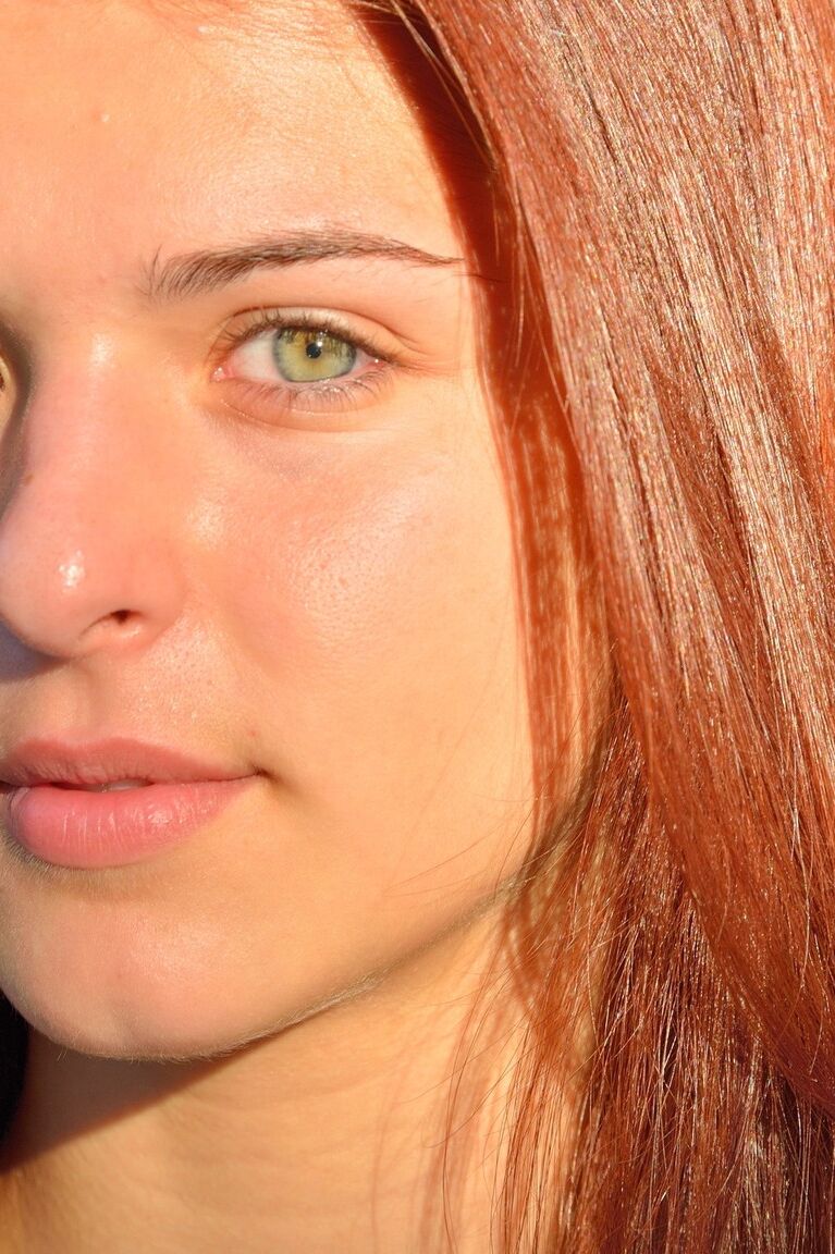 21P Gorgeous brunette teen Fiona flashing her shaved pussy in public