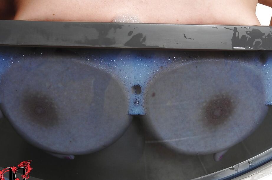 14P Tetas grandes milf Sandra Boobies está molhada e excitada para fazer sexo