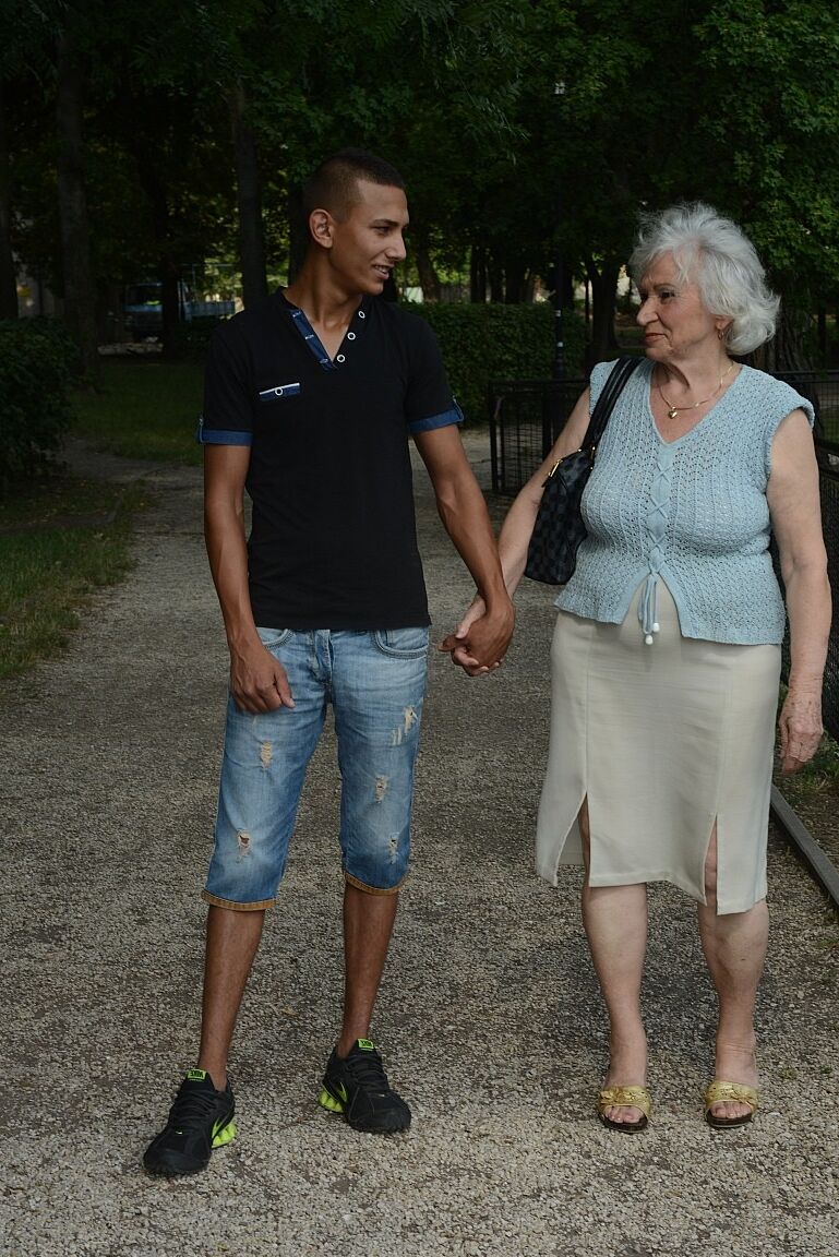 19P Big dick ebony boy Tony Spark fucks granny Norma on the first date