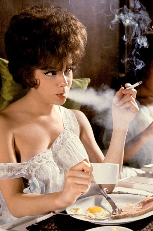 16P Collection of candid snaps from a Playmate house party back in the 60's