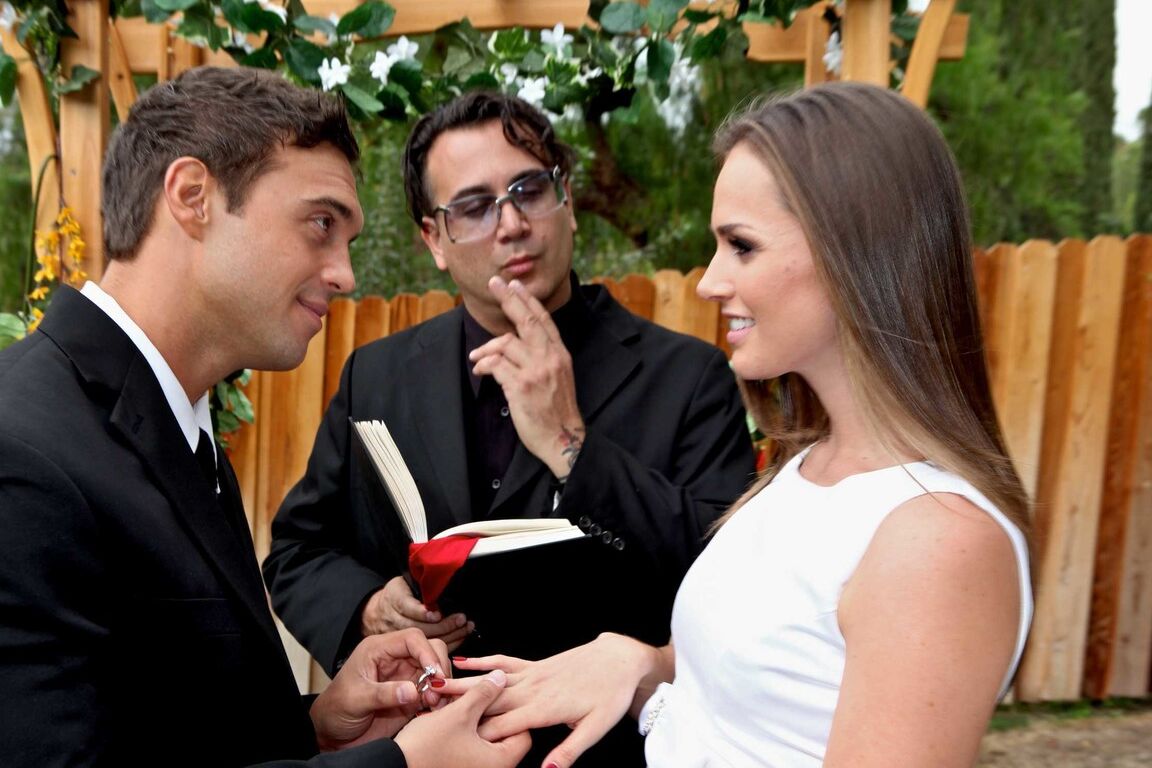 21P Slender wifey Tori Black shows off her fucking skills on her honeymoon