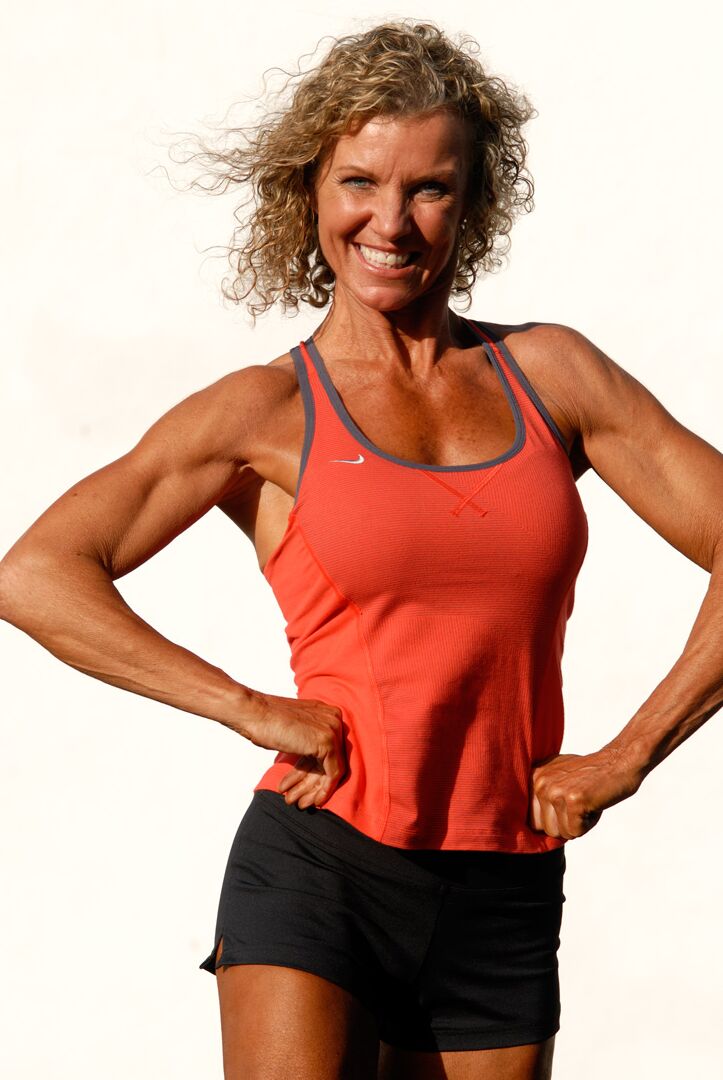 15P Muscularity Tanned on Sandy Beach