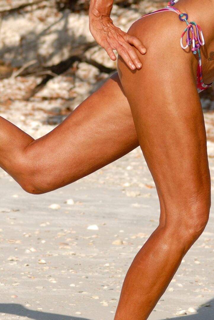 15P Muscularity Tanned on Sandy Beach