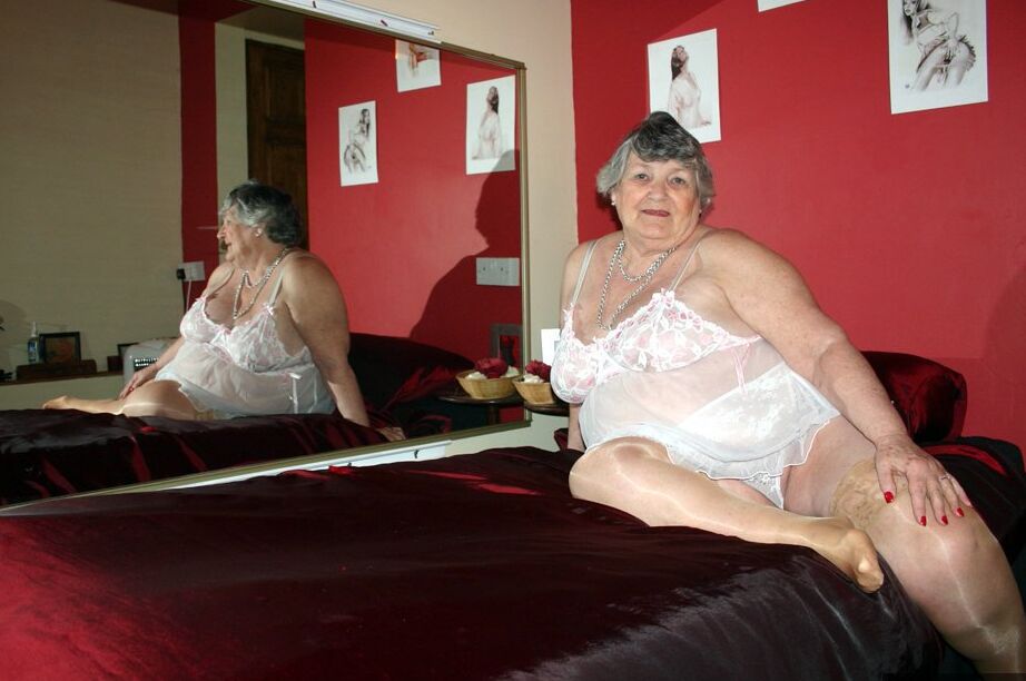 19P Obese nan Grandma Libby sucks on a vibrator after it was inside her vagina