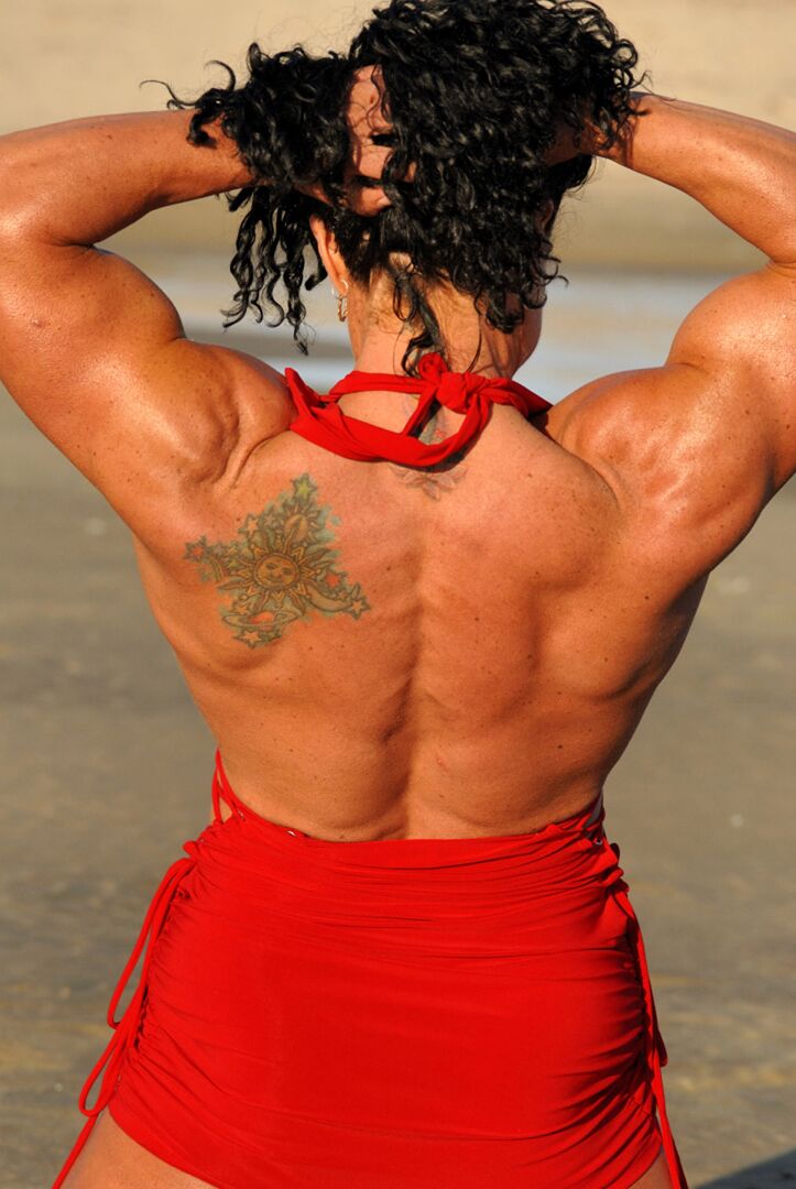 15P Muscularidad Sexy en Rojo