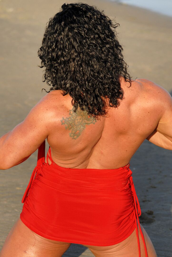 15P Muscularidad Sexy en Rojo