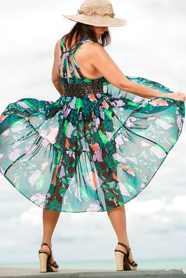 16P Roni keeps amusing us with her fantastic photoshoots around the world