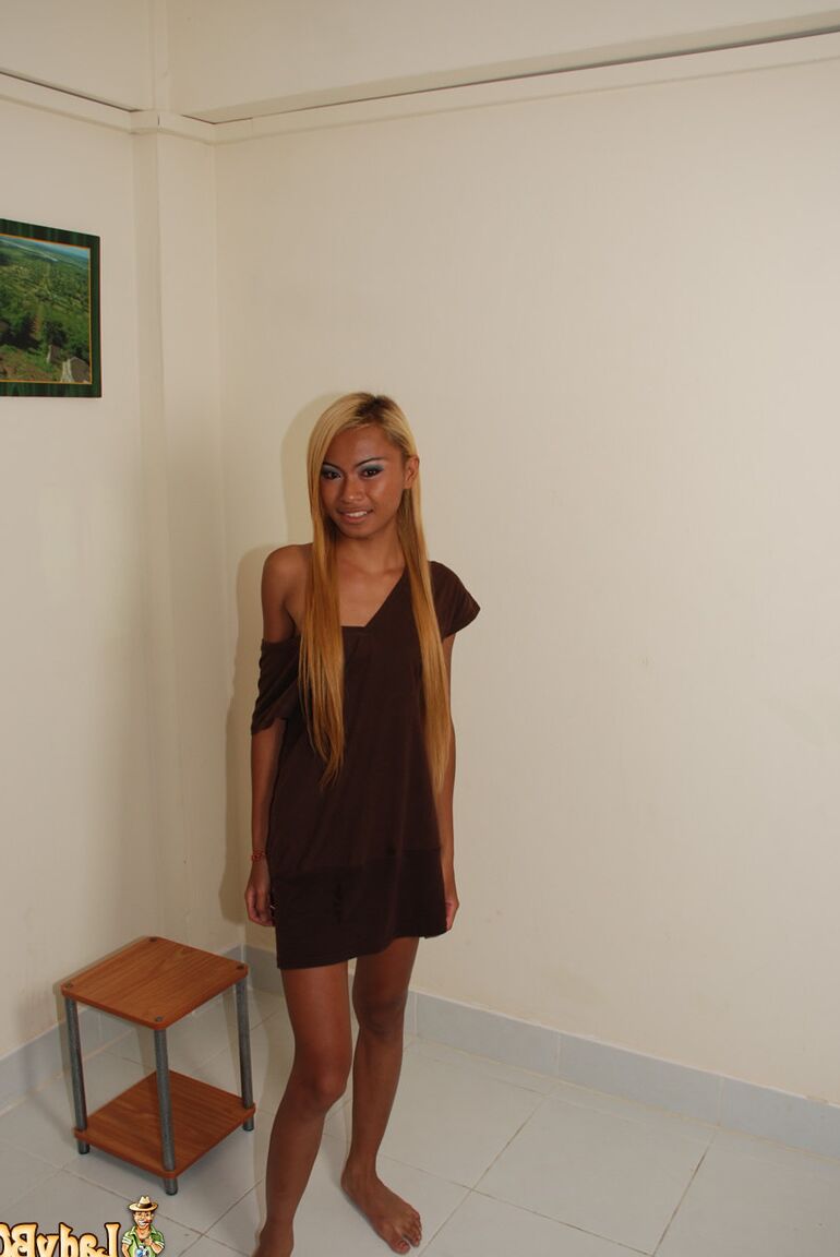 21P Ladyboy Player Mo