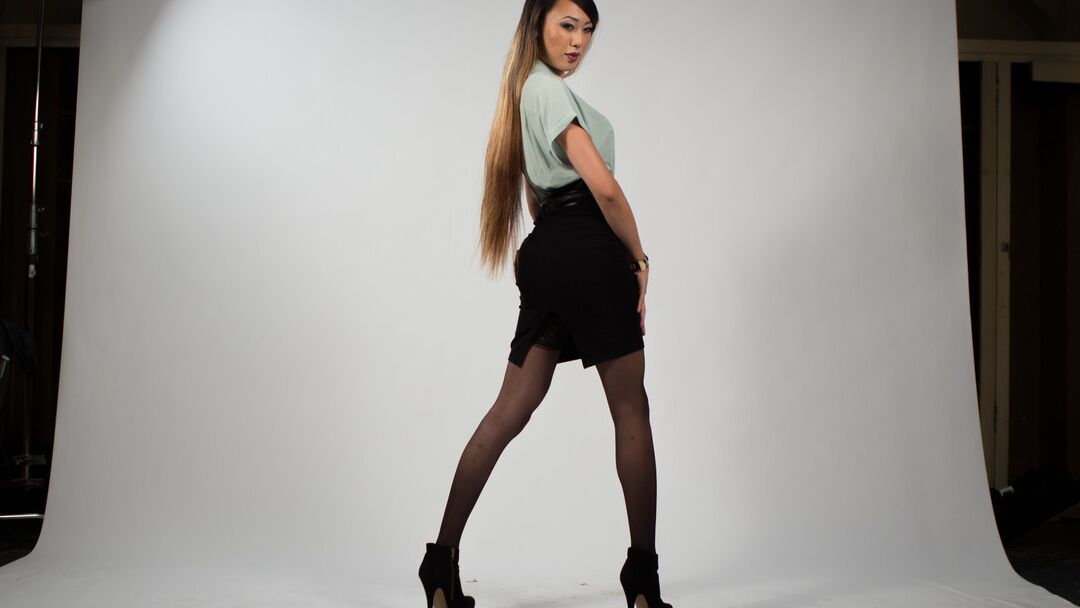 13P TS Seduction Javier LoveTongue, Venus Lux