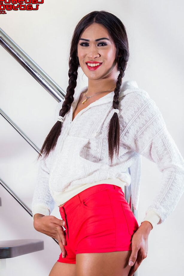 15P Kim is very hot ladyboy from Bangkok She has a really hot face, a beautiful