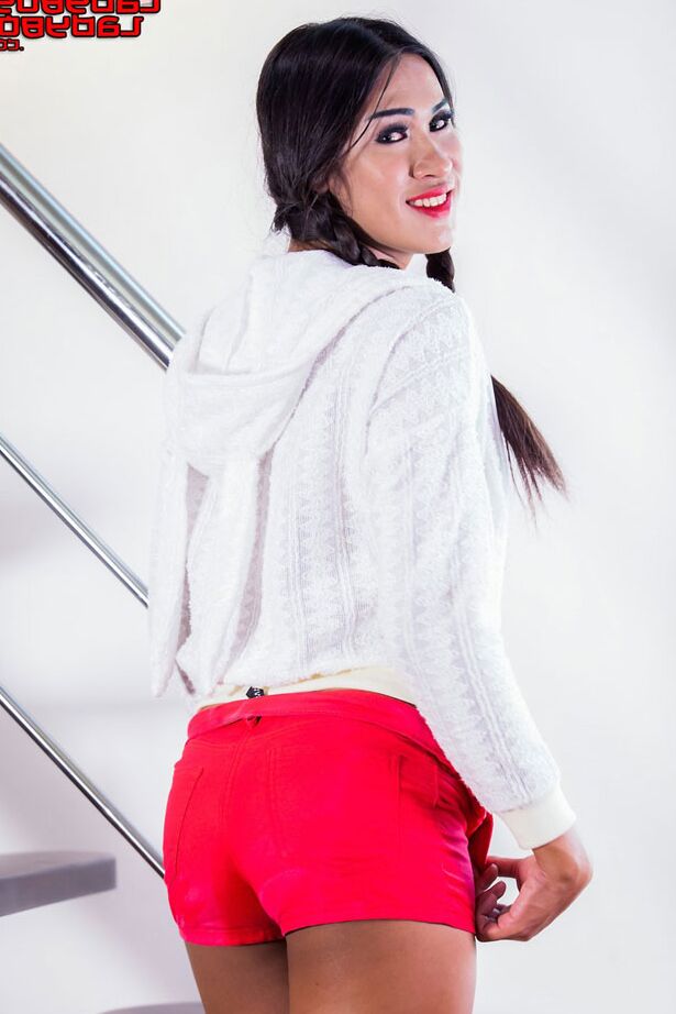 15P Kim is very hot ladyboy from Bangkok She has a really hot face, a beautiful