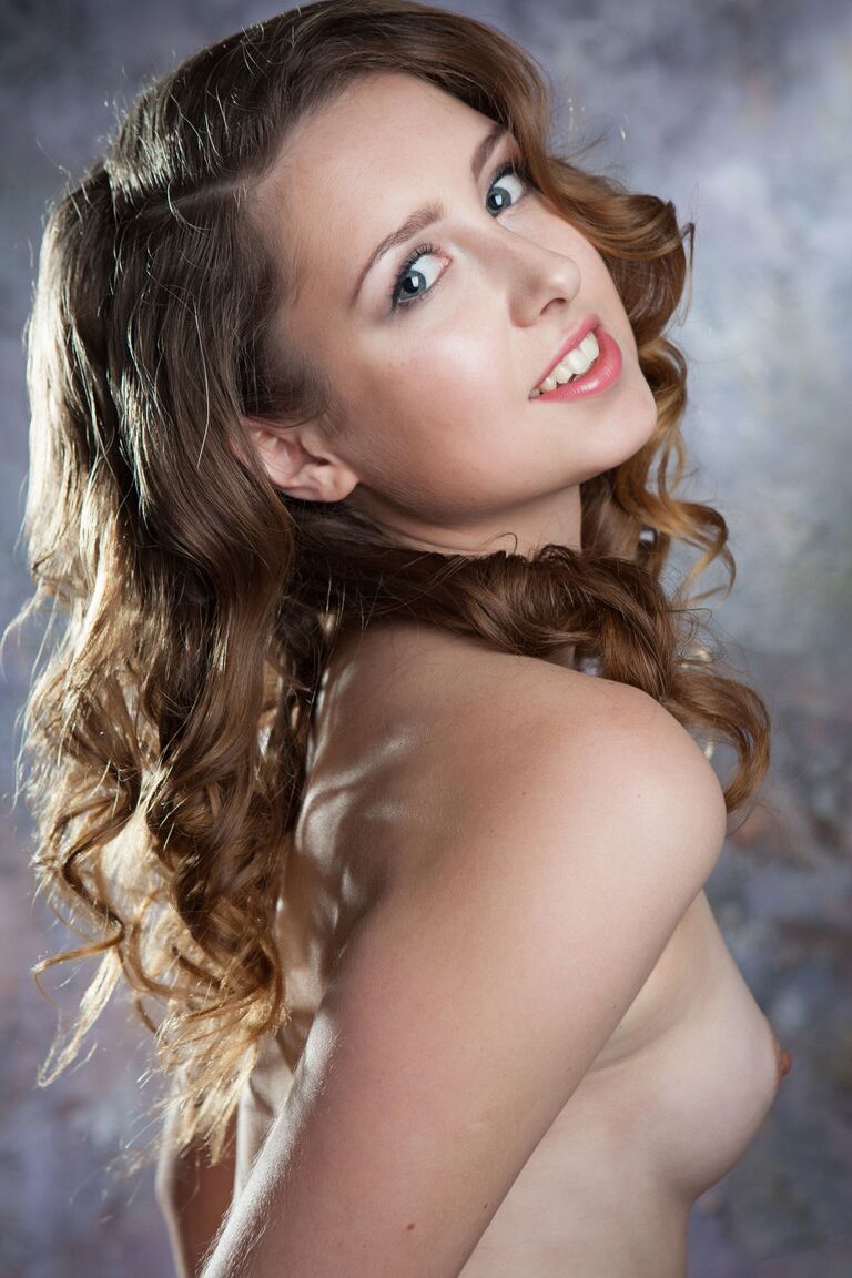 21P Erotic Beauty Ginger Frost