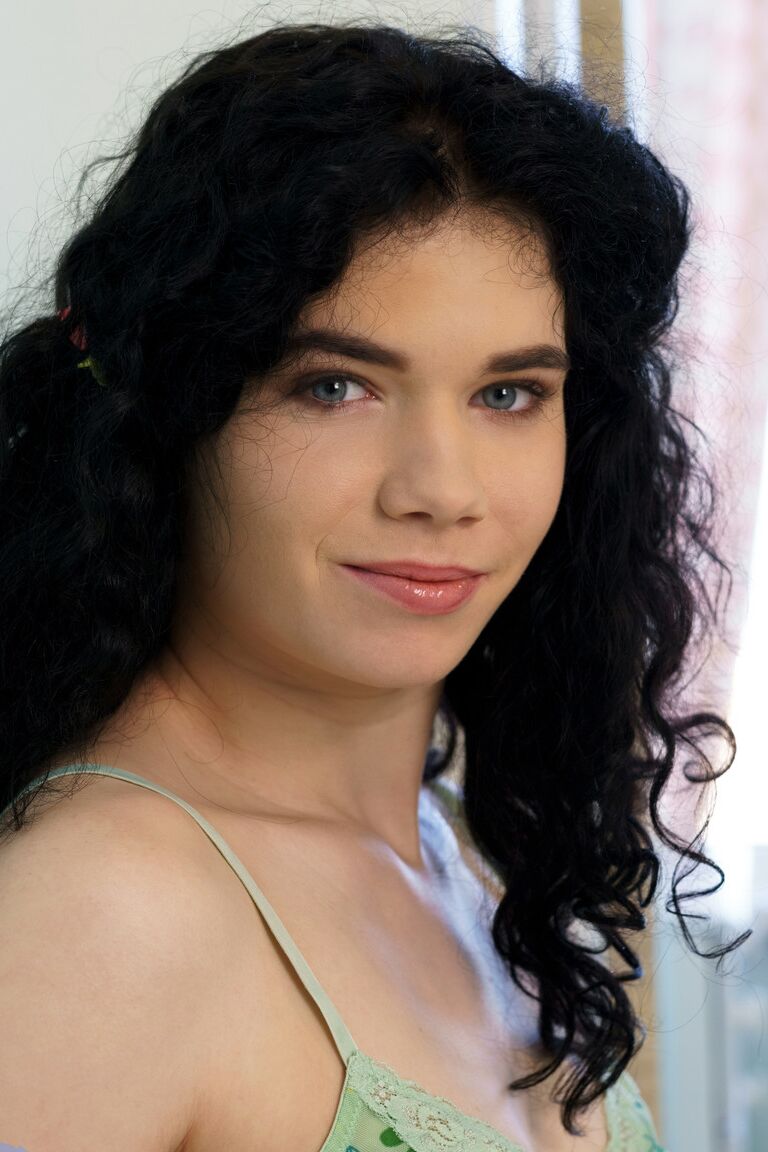 21P Nubiles Kate Rosa