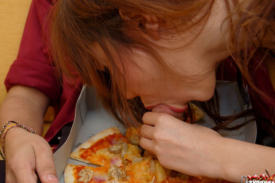 21P Pizza delivery ladyboy Chieen gets her butthole fingered, toyed and dicked