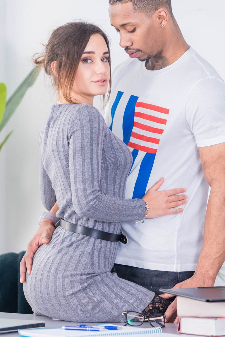 21P Private Lana Roy