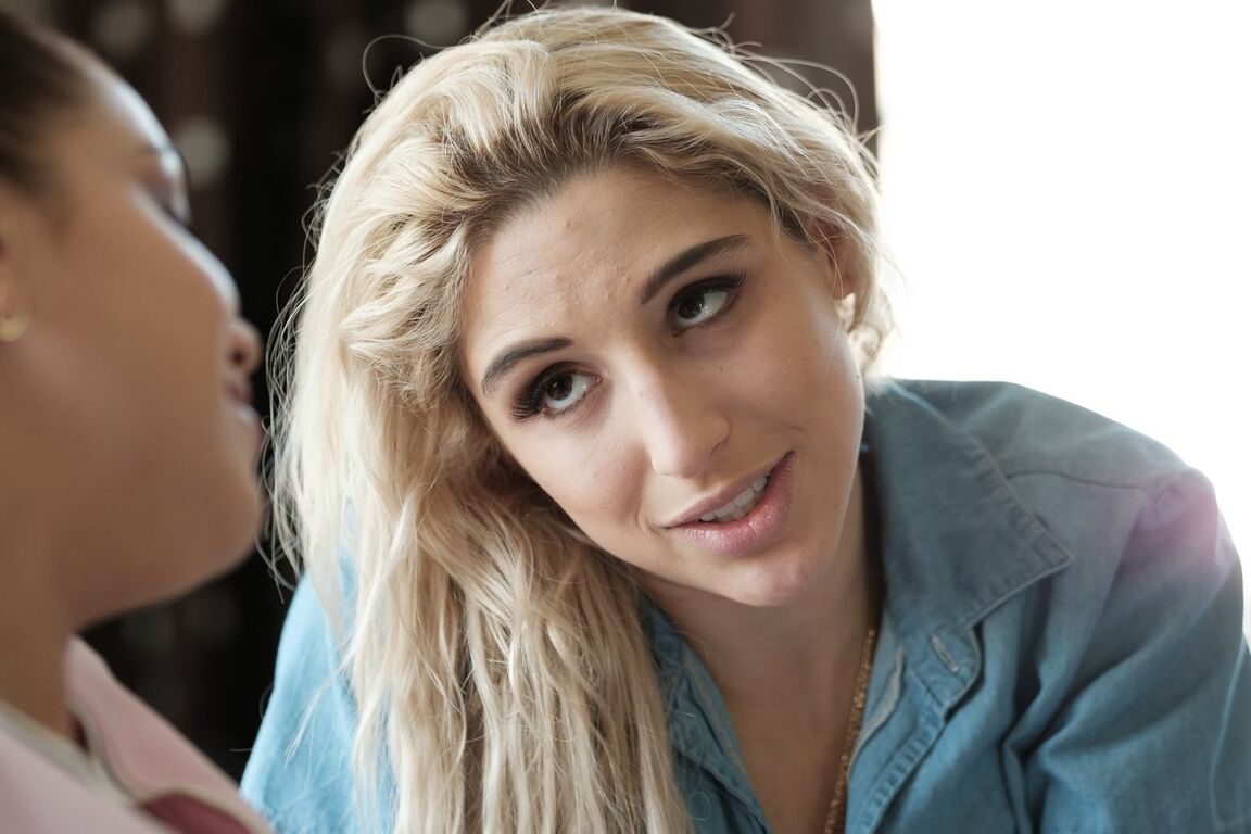 17P юная красотка Abella Danger
