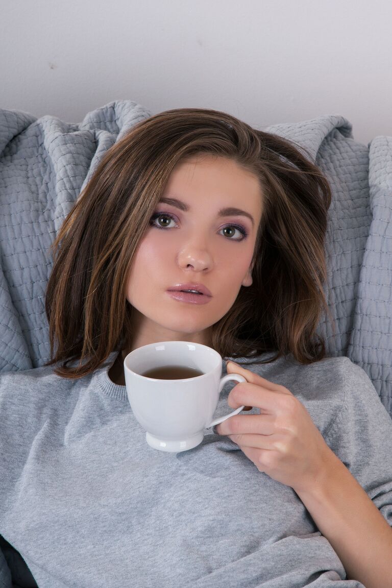 21P Latvian teen babe Eliav strips & spreads her pussy while drinking a coffee