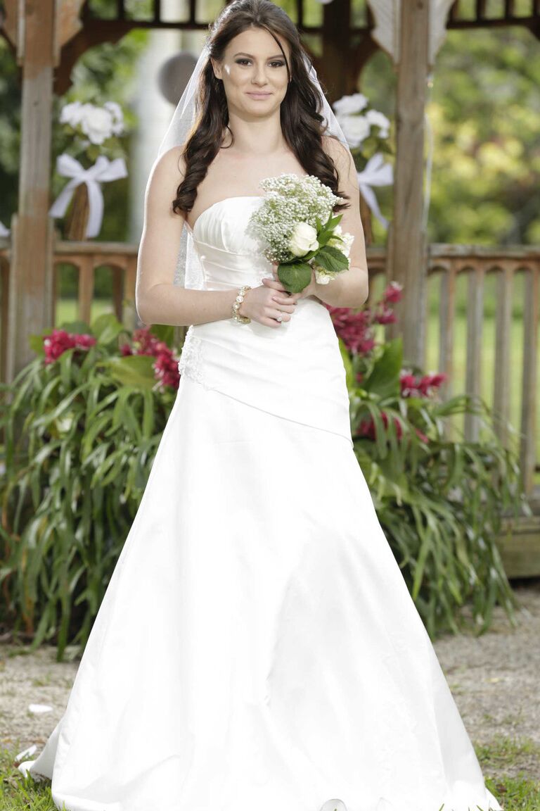 17P La hermosa novia Kymberlee Anne desnudándose el día de su boda