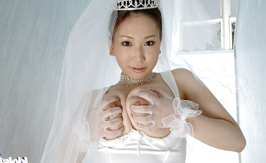 14P Big busted asian bride Ai Sayama stripping off her clothes