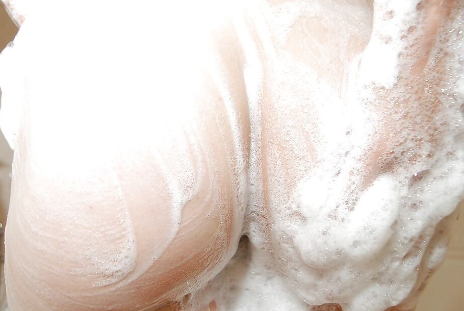 16P Sassy japanese MILF taking shower and rubbing her soapy bush