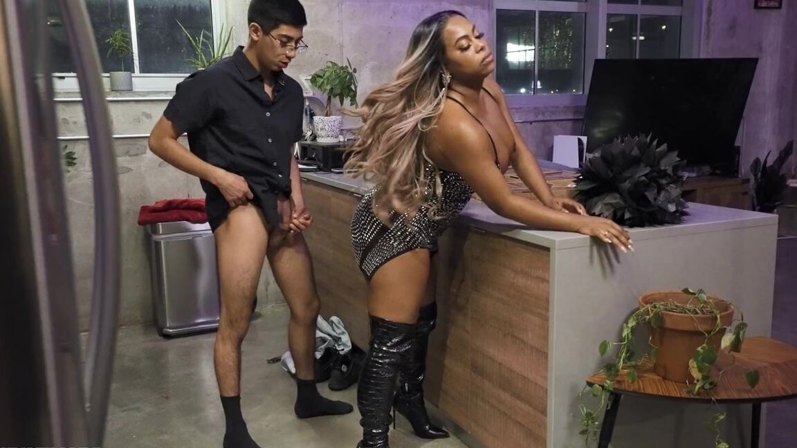 21P Reality Kings Breyana Moore, Diego Perez