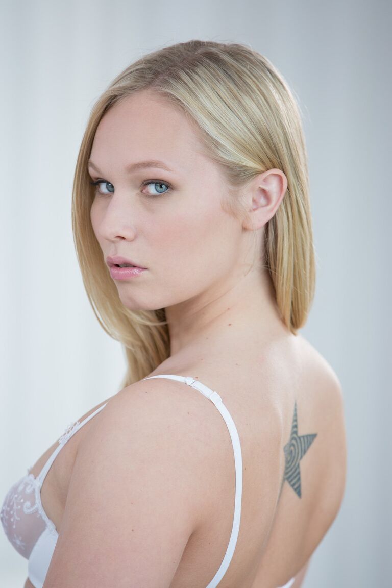 21P Blacked Dakota James, Flash Brown, Rob Piper