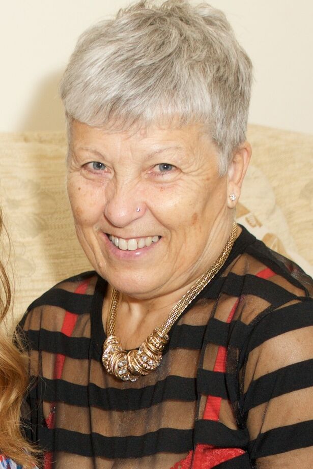 20P Horny nan and another older lady with saggy tits experiment with lesbian sex