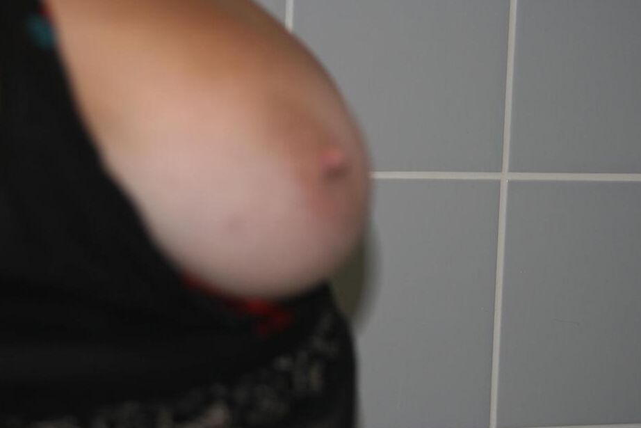 20P Nan Valgasmic Exposed de cabelos curtos perde os seios por causa da lingerie sensual