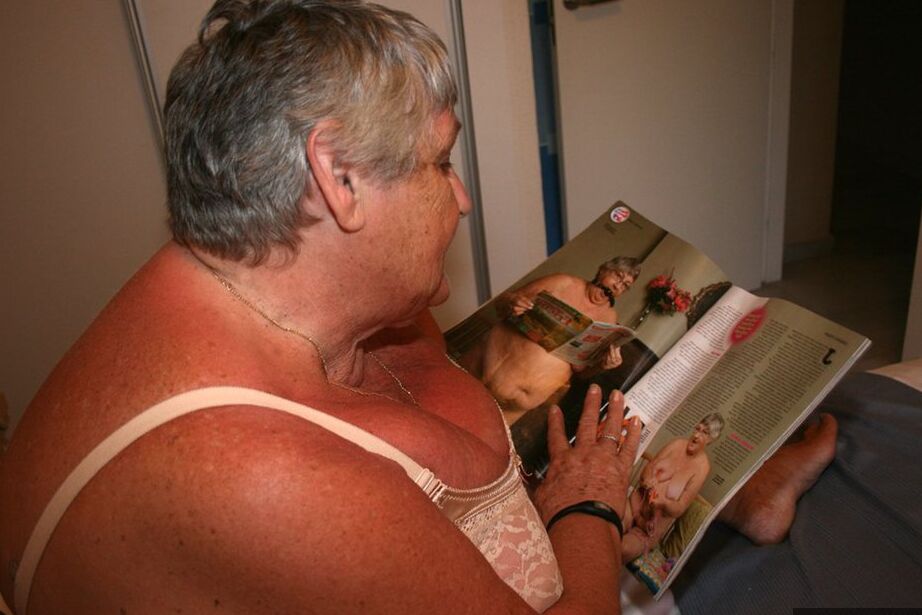 20P Fat British lady Grandma Libby masturbates while perusing a girly magazine