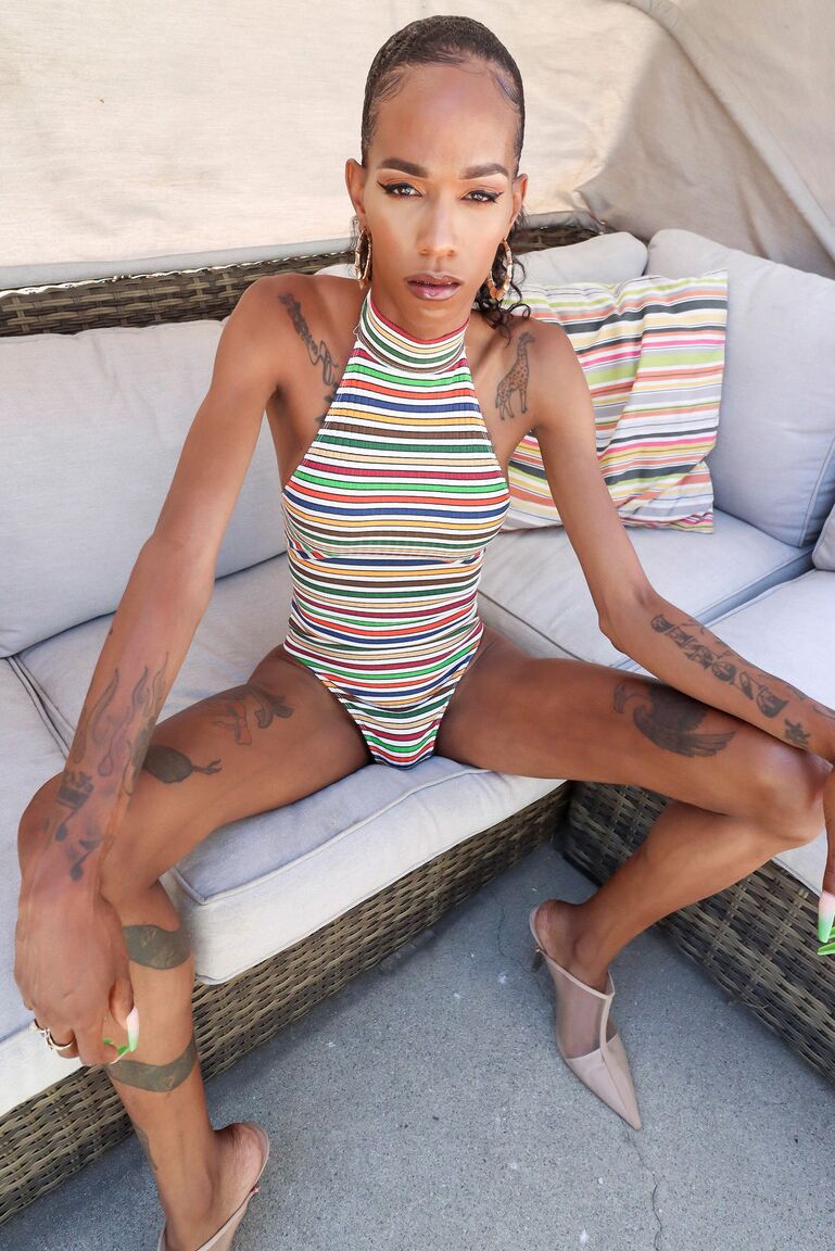 16P Preto TGirls Dazia Kockdazian