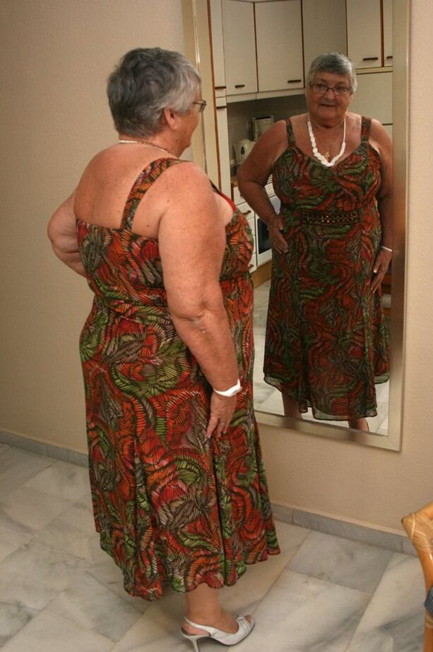 20P Silver haired granny Grandma Libby exposes her obese figure afore a mirror