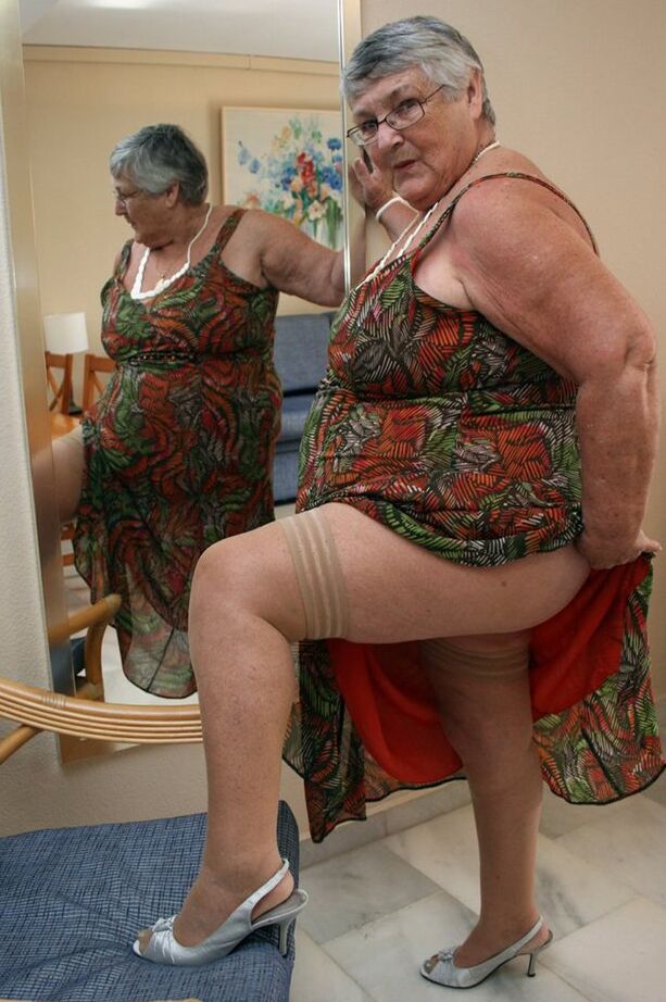 20P Silver haired granny Grandma Libby exposes her obese figure afore a mirror