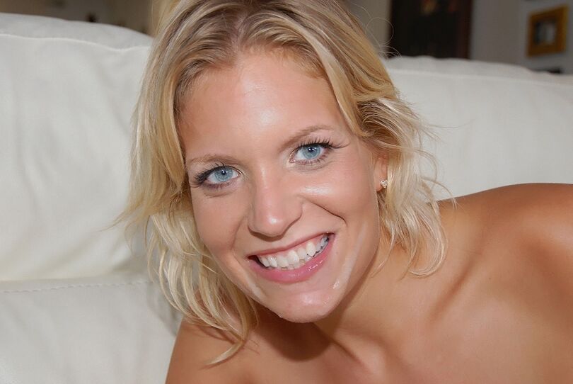 16P La MILF hambrienta de pollas Kristy Kelly hace una mamada caliente y es follada