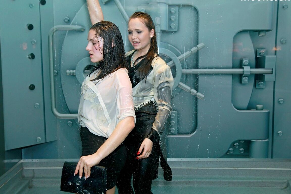 15P Clothed lesbians get soaking wet while dancing before they kiss