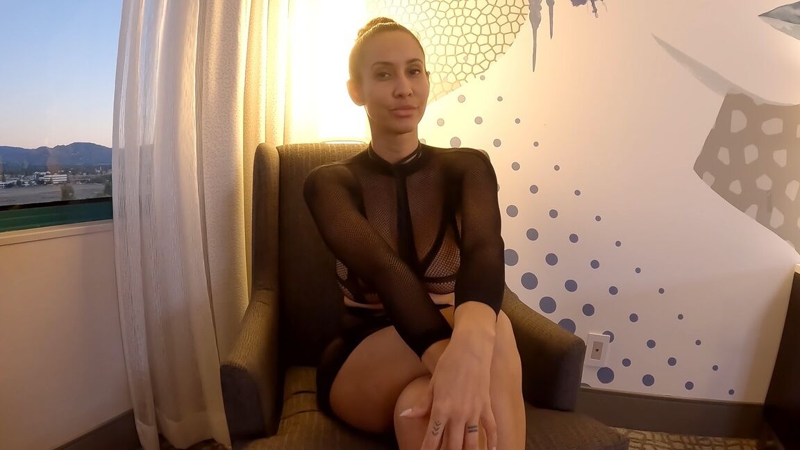 20P Latina with big tits & ass Isis Love gives a POV footjob & gets a mouthful