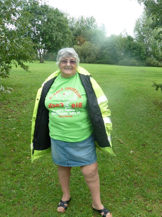 20P Fat British woman Grandma Libby exposes herself by a tree in a park