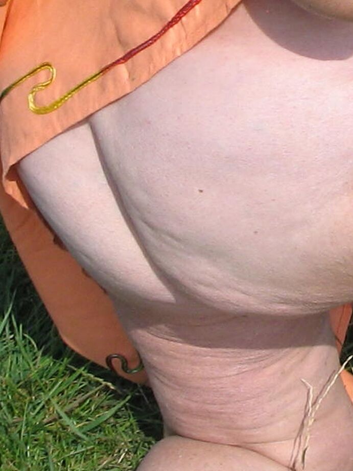 20P Geeky Grandma Libby flashing her monster mature curves in the filed