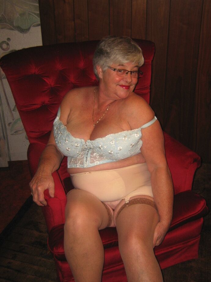 20P Obese nan Girdle Goddess uncrosses nylon clad legs to expose her twat
