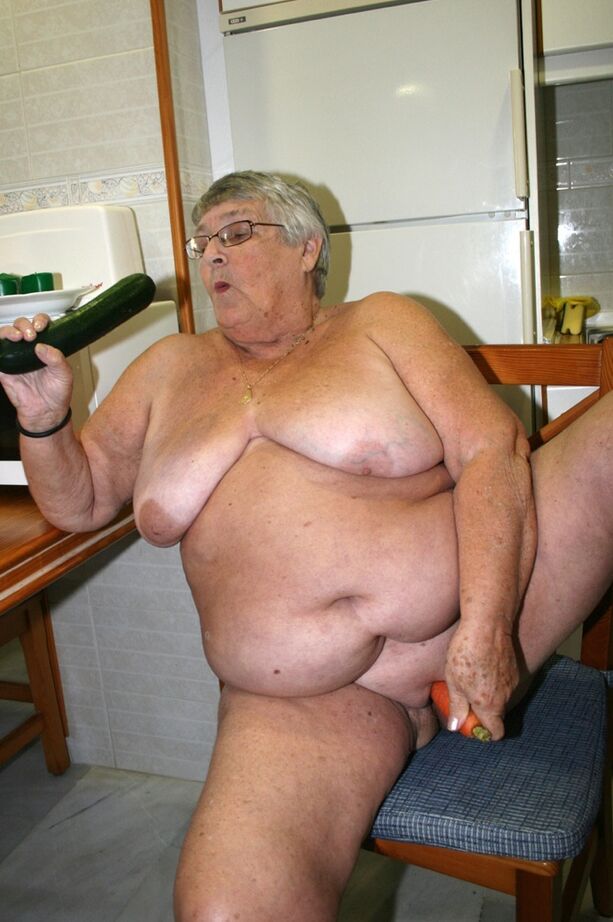20P Obese UK nan Grandma Libby gets totally naked while playing with veggies