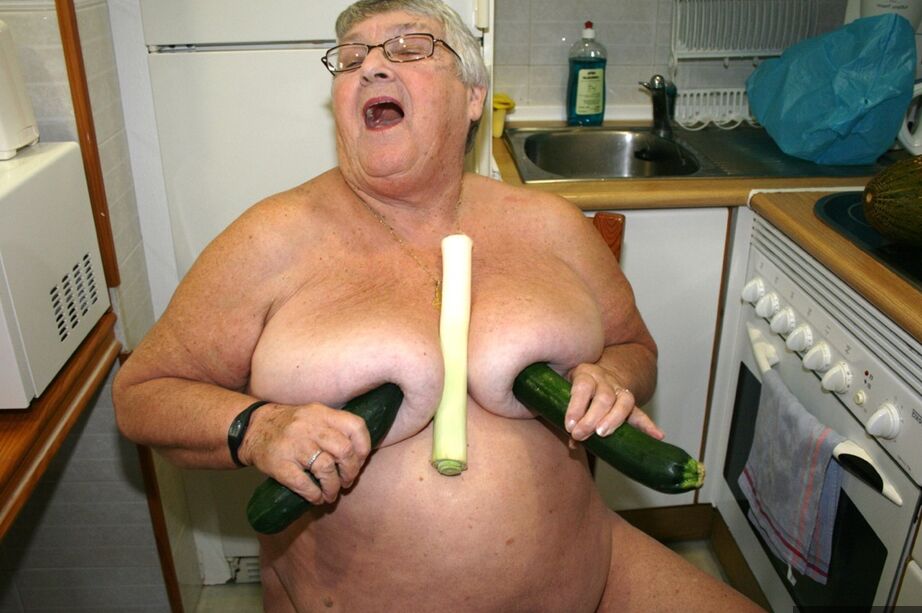 20P Obese UK nan Grandma Libby gets totally naked while playing with veggies