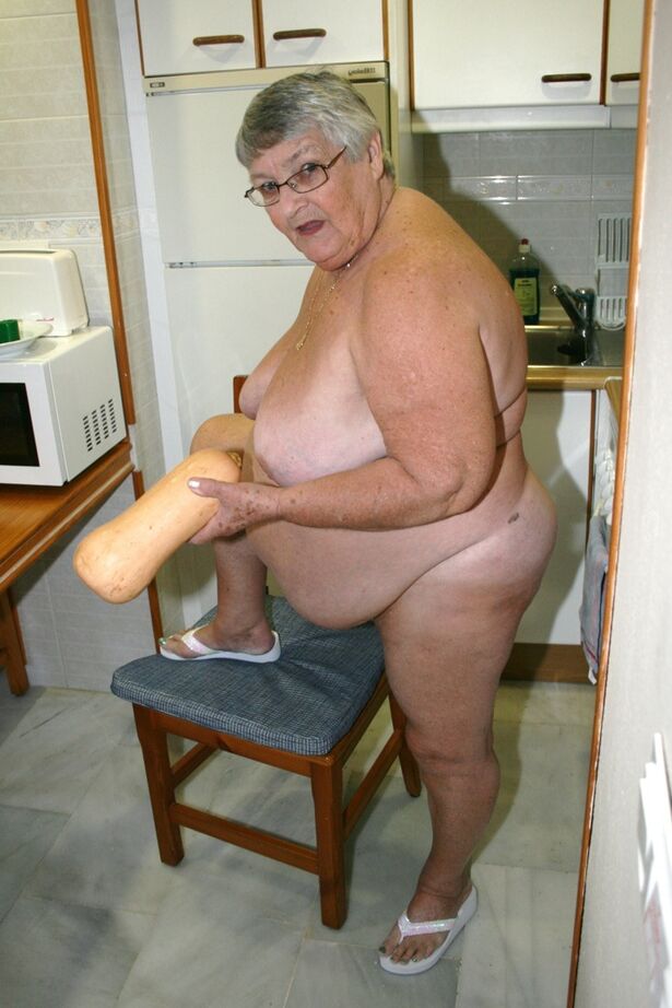 20P Obese UK nan Grandma Libby gets totally naked while playing with veggies