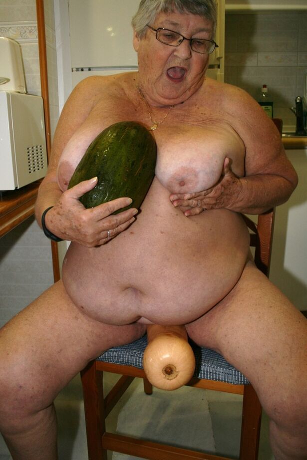 20P Obese UK nan Grandma Libby gets totally naked while playing with veggies