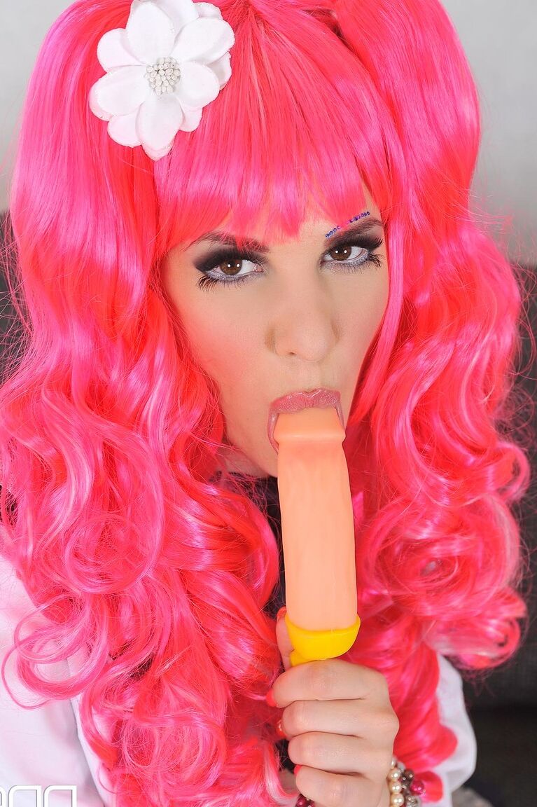 21P Linda estudante Candy Sweet se masturba
