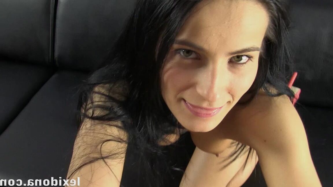 15P Dark haired Lexi Dona keeps her complexion clear by sucking for a cum facial