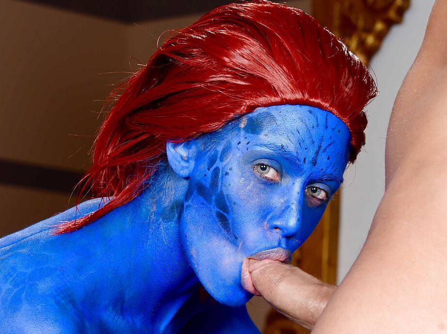 16P Ruiva cosplay pornstar Nicole Aniston dando paus grandes bj em MMF 3some