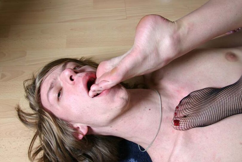 16P Dominant women force a submissive man to worship their feet during CFNM play